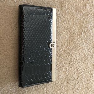 Black wallet